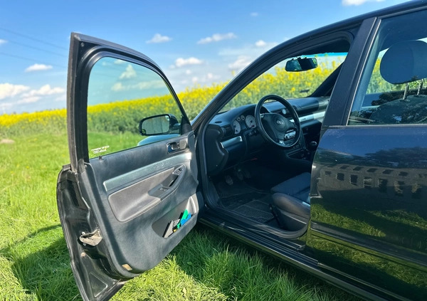 Audi A4 cena 12000 przebieg: 285000, rok produkcji 1999 z Płock małe 56